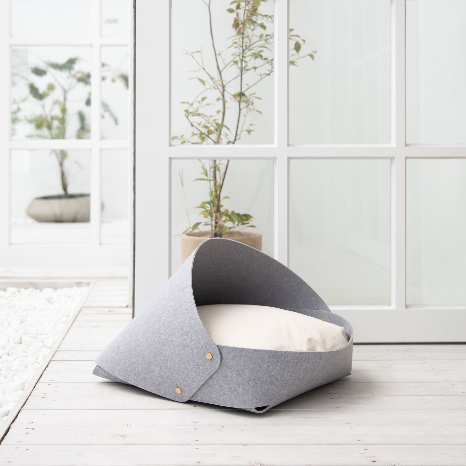 Pets So Good Marron Covered Dog & Cat Bed with Removable Cover, Grey