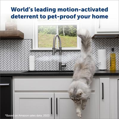 Show full view: PetSafe SSSCAT Motion-Activated Dog & Cat Spray, 3.89-fl oz bottle slide 2 of 9