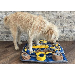 Piggy Poo and Crew Pig Snuffle Mat, 18 x 20-in