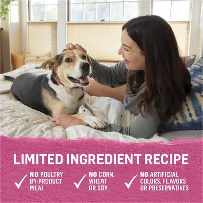 Show full view: Purina Beyond Farm-Raised Beef & Spinach in Gravy Recipe Canned Dog Food, 12.5-oz, case of 12 slide 6 of 12