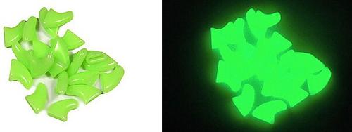 Show full view: Purrdy Paws Soft Cat Nail Caps, 40 count, Kitten, Ultra Glow in the Dark slide 5 of 11