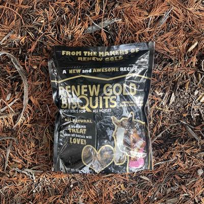 Show full view: Renew Gold Bisquits Horse Treats, 2-lb bag slide 5 of 5