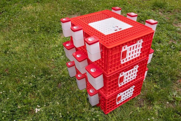RentACoop Stackable Poultry Carrier Crate, 1 count