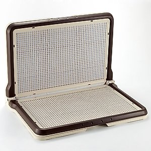 Richell Paw Trax High Wall Dog Potty Pad Tray, Brown