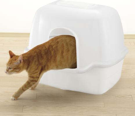 Show full view: Richell Paw Trax Wide Hooded Cat Litter Box, White slide 3 of 8