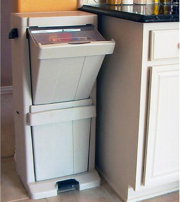 Show full view: Richell Pet Stuff Tower for Dogs & Cats slide 2 of 6