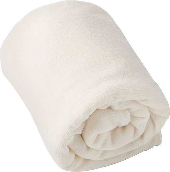 Show full view: Rinse Ace Microfiber Pet Towel slide 2 of 7