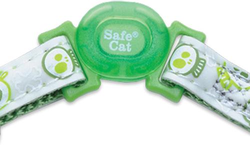 Show full view: Safe Cat Glow In The Dark Adjustable Breakaway Cat Collar, Lime Skulls slide 5 of 6