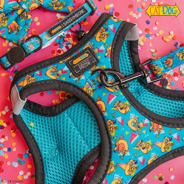 Show full view: Sassy Woof Nickelodeon CatDog Cat Collar, Blue, Medium: 8 to 12-in neck, 2/5-in wide slide 4 of 6