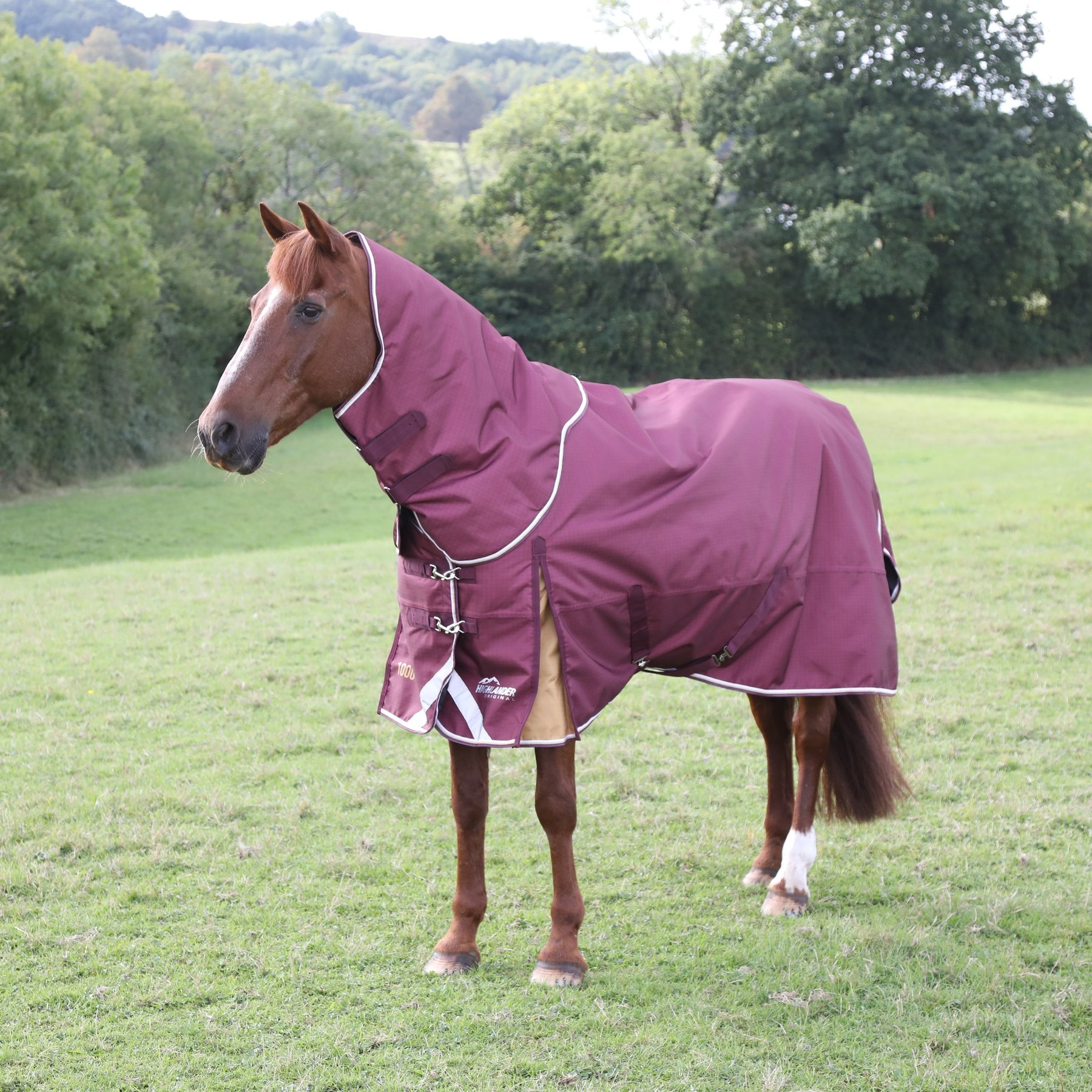 Shires Equestrian Products Highlander Plus 100-g Neck Cover Horse Blanket Attachment, Maroon, X-Large