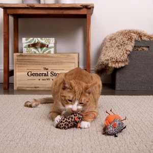 SmartyKat Instincts Safari Sneakers HappyNip Silvervine & Catnip Plush Cat Toys & Launcher Cat Toy, 3-pack & 1 count