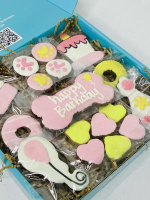 Show full view: Snaks 5th Avenchew Happy Barkday Girl Box Dog Treats slide 3 of 4