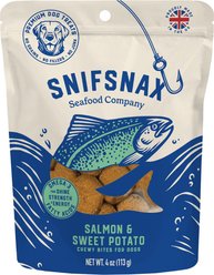 SnifSnax Salmon & Sweet Potato Chewy Bites Grain-Free Dog Treats, 4-oz bag