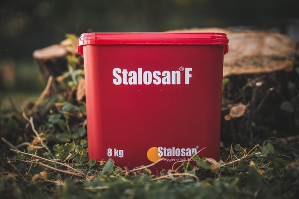 Show full view: Stalosan F Horse & Livestock Deodorizer, 17.6-lb bucket slide 1 of 6