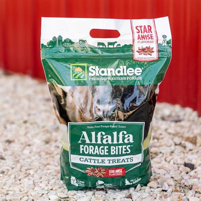 Show full view: Standlee Premium Western Forage Alfalfa Forage Bites Star Anise Flavored Cattle Treats, 5-lb bag slide 3 of 7