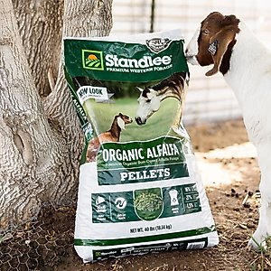 Standlee Premium Western Forage Organic Alfalfa Hay Pellets Horse & Goat Feed, 40-lb bag