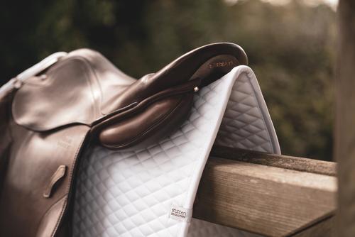 Show full view: Stubben Streamline Jumping Horse Saddle Pad with Logo, White slide 2 of 4
