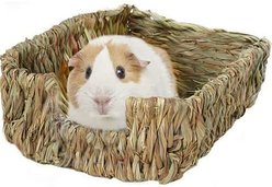 SunGrow Small-Pet Guinea Pig & Chinchilla Natural Chew Comfy Sleeping Basket Grass Bed