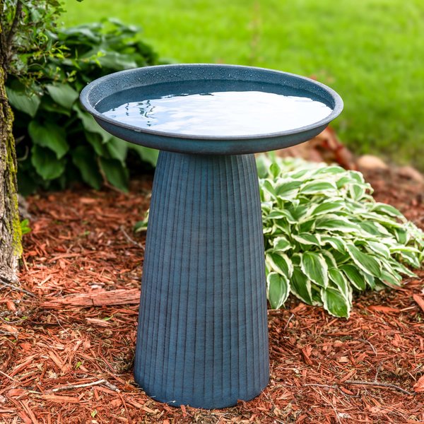 Sunnydaze Decor Gleeful Garden Metal Bird Bath