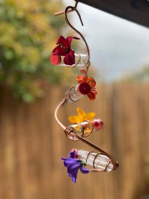 Show full view: Sweet Feeders Classic Spiral Feeder, Copper, 4 Station slide 3 of 8