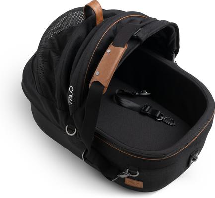 Show full view: Tavo Pets Maeve Flex Dog & Cat Car Seat, Onyx, Small slide 4 of 12