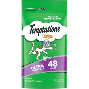Temptations Classic Seafood Medley Flavor Soft & Crunchy Cat Treats, 48-oz bag