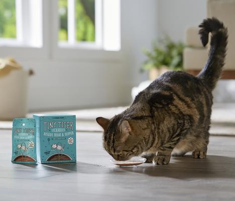 Show full view: Tiny Tiger Lickables Bisque Tuna & Shrimp Recipe Cat Treat & Topper, 1.4-oz pouch, case of 12 slide 6 of 10