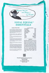 Total Feeds Total Equine Essentials Horse Feed, 30-lb bag slide 2 of 5