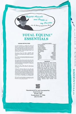 Show full view: Total Feeds Total Equine Essentials Horse Feed, 30-lb bag slide 2 of 6