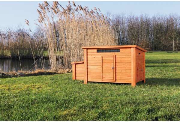 TRIXIE natura Chicken Coop, 2 Chicken Capacity