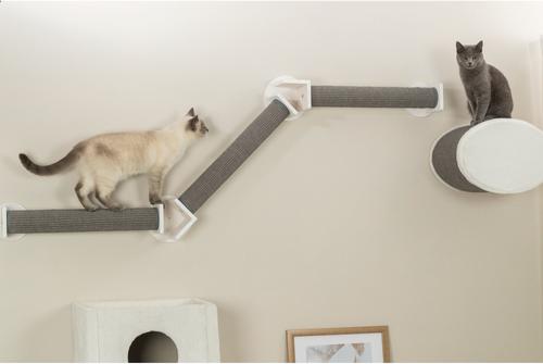 TRIXIE Wall Set 2 - Wall Mount & 3 Scratching Posts Cat Furniture