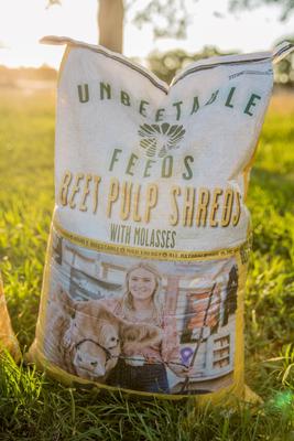 Show full view: Unbeetable Feeds Beet Pulp Low Sugar Shreds with Molasses Horse Feed, 30-lb bag slide 4 of 6