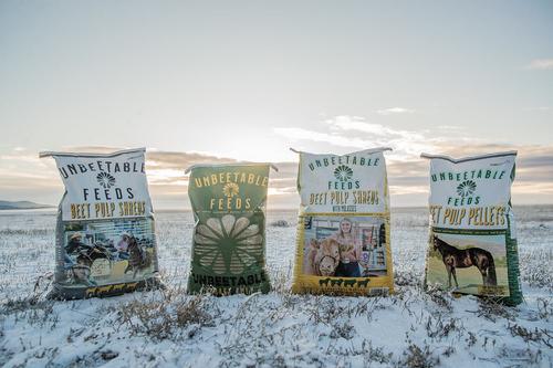 Show full view: Unbeetable Feeds Beet Pulp Low Sugar Shreds with Molasses Horse Feed, 30-lb bag slide 6 of 6