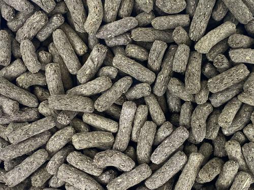 Show full view: Versele-Laga Complete Pellet Adult Rabbit Food, 3.5-oz bag slide 2 of 5