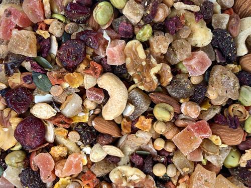 Show full view: Versele-Laga Goldenfeast Caribbean Blend Parrot & Macaw Bird Food, 17.5-lb bag slide 2 of 5