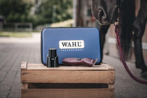 Show full view: Wahl KM Supera Horse Clipper, Burgundy slide 8 of 9