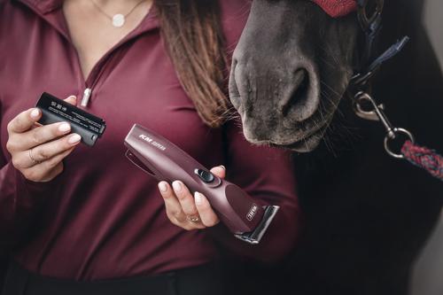 Show full view: Wahl KM Supera Horse Clipper, Burgundy slide 5 of 9
