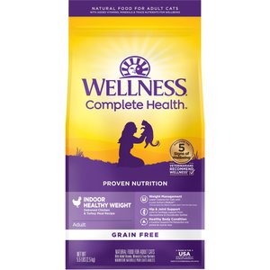 Wellness Complete Health Grain-Free Indoor Healthy Weight Chicken Recipe Natural Dry Cat Food, 5.5-lb bag