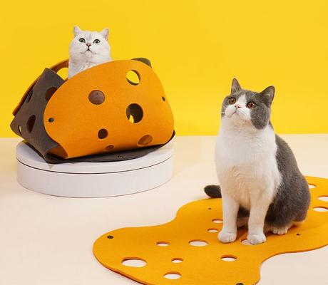 Show full view: ZEZE "The Cheese" Adjustable Tunnel Cat Toy slide 3 of 8