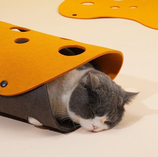 ZEZE "The Cheese" Adjustable Tunnel Cat Toy