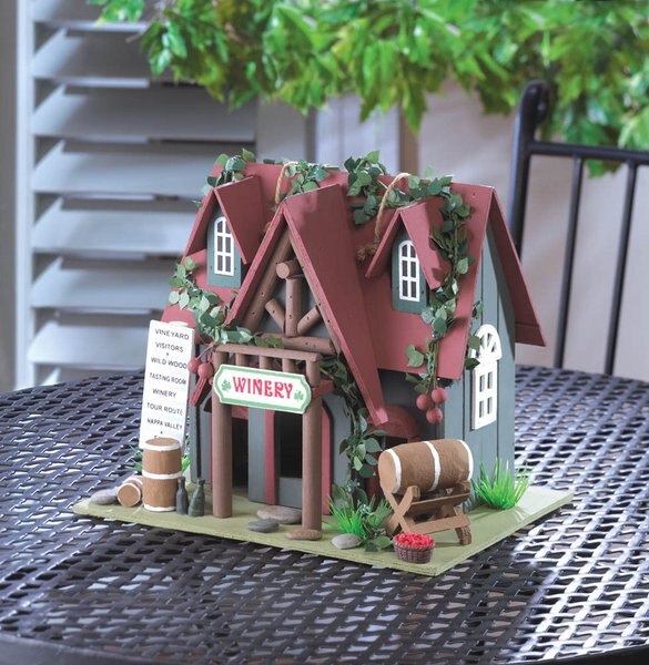 Zingz & Thingz Winery Bird House