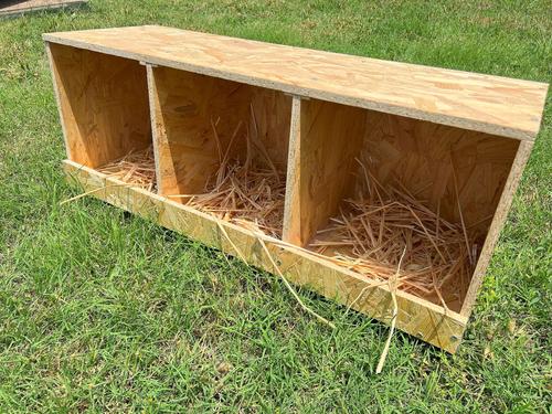 Show full view: Zylina Best Rest Triple Nesting Box slide 3 of 9