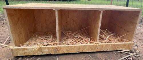 Show full view: Zylina Best Rest Triple Nesting Box slide 6 of 9