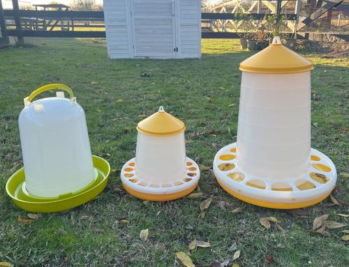 Show full view: Zylina Bio Chicken Waterer, 2.5-gal slide 6 of 8