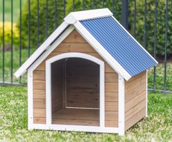 Zylina Country Lodge PVC Roof Pine Wood Dog Outdoor Dog House, Brown, Medium