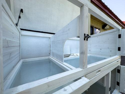 Show full view: Zylina Modern 3 Story Rabbit High Rise slide 7 of 9