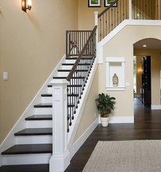 Richell Expandable Walk-Thru Gate for Dogs & Cats