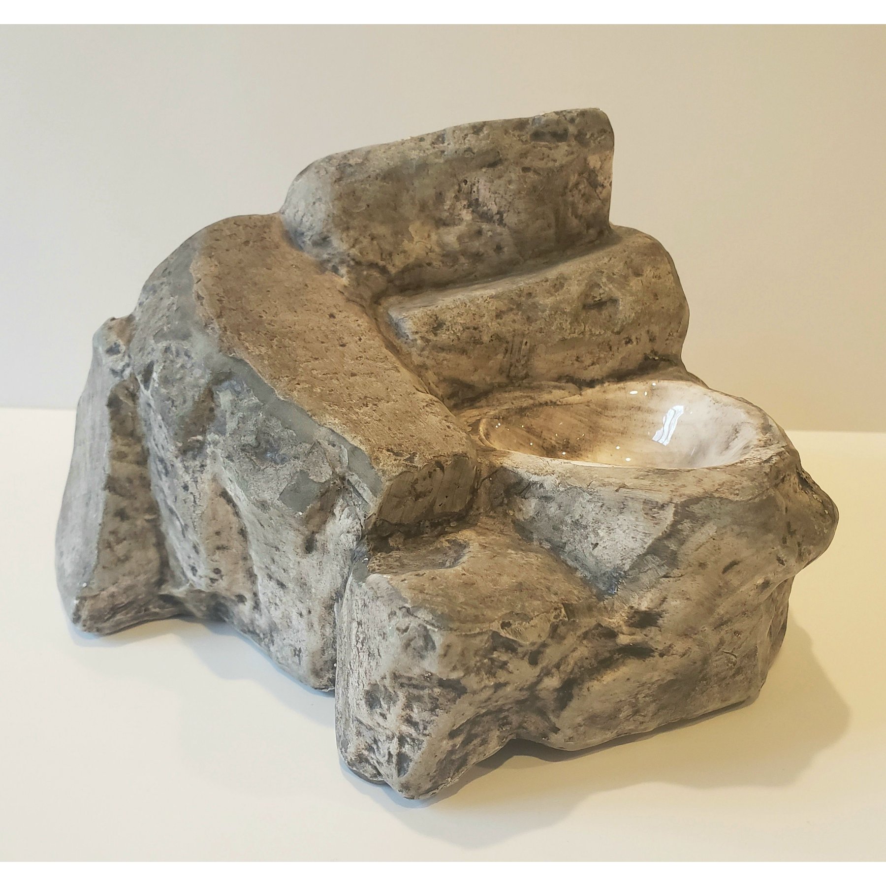 Underwater Galleries All-In-One Ceramic Desert Dome Reptile Habitat Enhancing Decor Reptile Basking Rock Cave & Water Dish