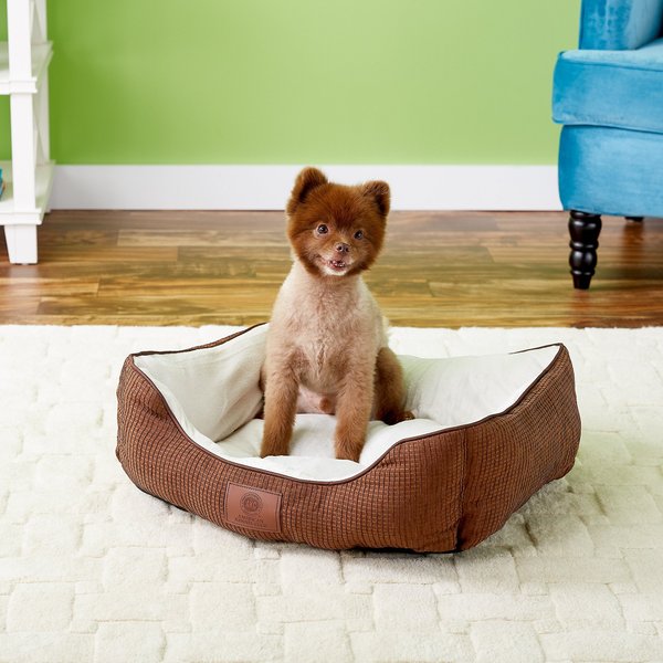 Discontinued AMERICAN KENNEL CLUB AKC Box Weave Design Bolster Cat