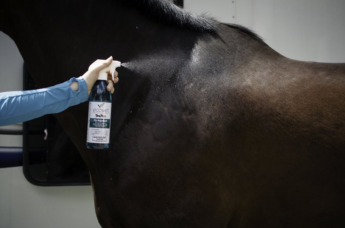 ECOVET Fly Repellent Horse Spray, 18oz bottle